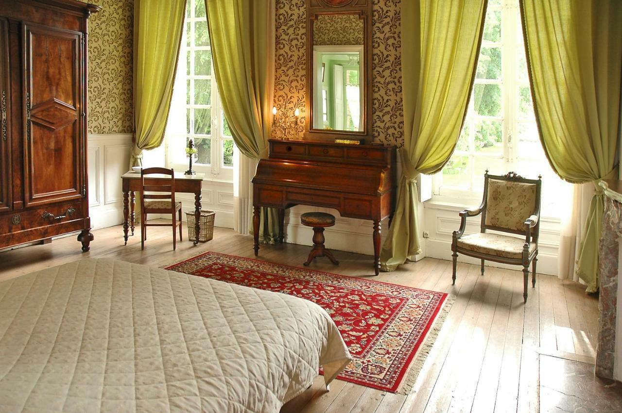 לינה וארוחת בוקר Igoville Chateau De Fleury La Foret מראה חיצוני תמונה