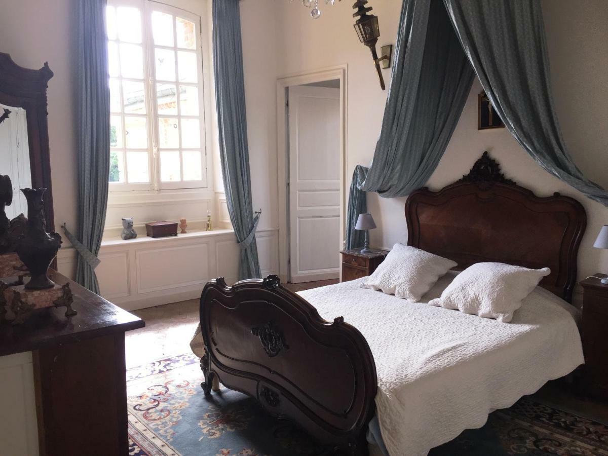 לינה וארוחת בוקר Igoville Chateau De Fleury La Foret מראה חיצוני תמונה